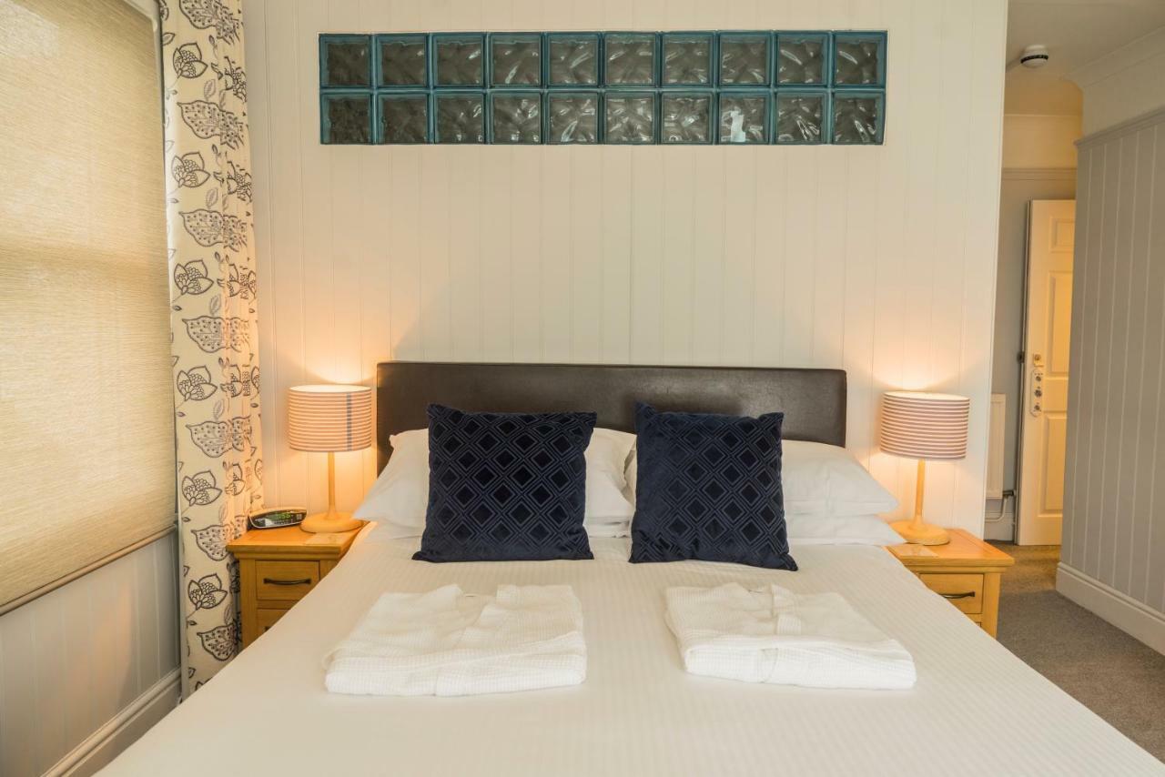 Hotel The Bay 3*